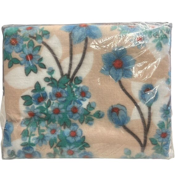 Esmond‎ Blossom Time Fiberwoven Screenprint Polyester Floral Blanket 72 x 90 - Picture 2 of 10
